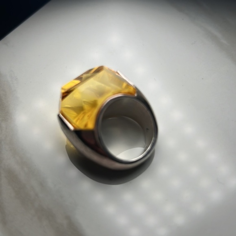 Kenneth Cole Reaction Yellow Ring - Picture 2 of 8